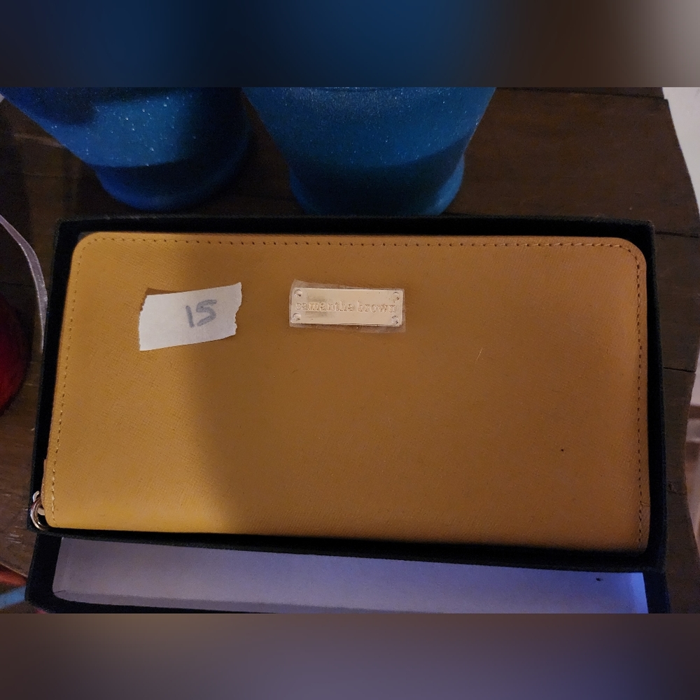 Gold/mustard clutch purse